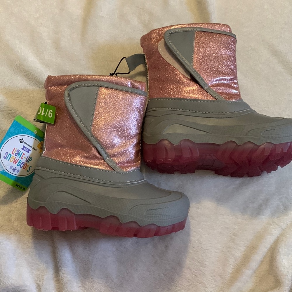 New Light up Snow boots